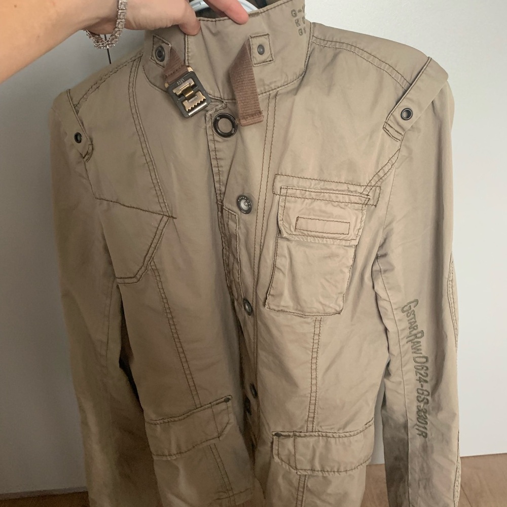 kaki coat